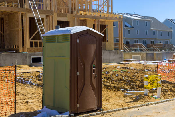 Portable Toilet Options We Offer in Wood River, IL
